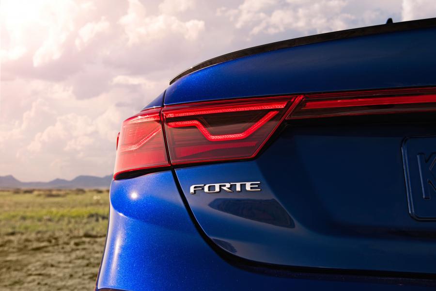 Детали экстерьера Kia Forte GT (BD) 2019 года  (NA) (фото 21 из 32)